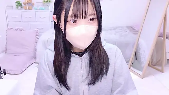 Snapshot of Suzu_ch_xx chatting on 03-02-25, 12:58 Suzu ch xx online show from 03-02-25, 12:58