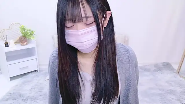 Snapshot of Suzu_ch_xx chatting on 01-28-25, 01:27 Suzu ch xx online show from 01-28-25, 01:27
