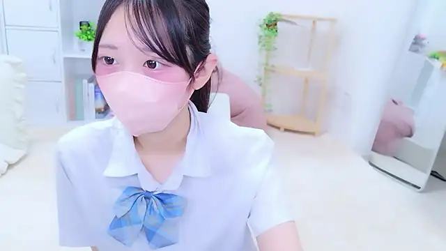 Suzu ch xx online show from 07-18-26, 01:20