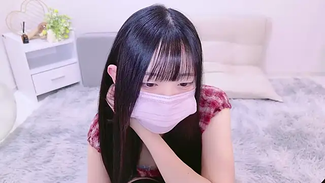 Snapshot of Suzu_ch_xx chatting on 12-01-24, 04:45 Suzu ch xx online show from 12-01-24, 04:45