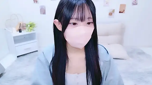 Snapshot of Suzu_ch_xx chatting on 10-07-25, 01:01 Suzu ch xx online show from 10-07-25, 01:01