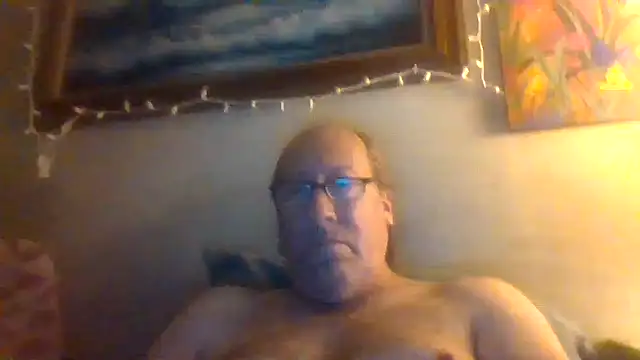 Snapshot of hornyrich69 chatting on 01-01-25, 04:50 hornyrich69 online show from 01-01-25, 04:50