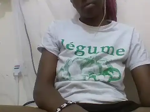Snapshot of Ebony_maffin chatting on 12-10-24, 11:11 Ebony maffin online show from 12-10-24, 11:11