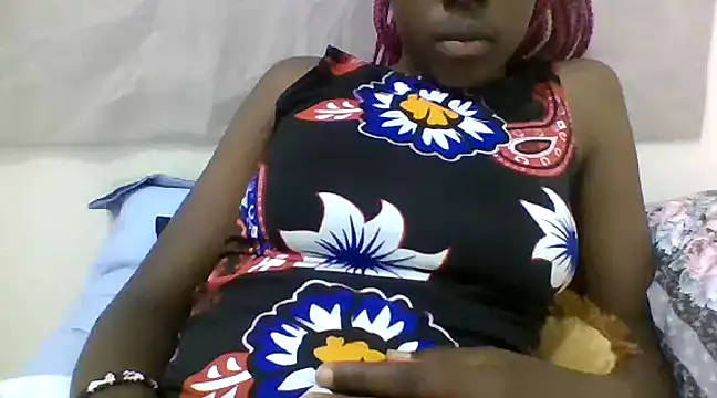 Snapshot of Ebony_maffin chatting on 12-15-24, 08:19 Ebony maffin online show from 12-15-24, 08:19
