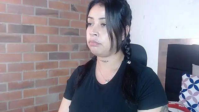 Snapshot of salome__hills1 chatting on 03-11-26, 03:06 salome hills1 online show from 03-11-26, 03:06