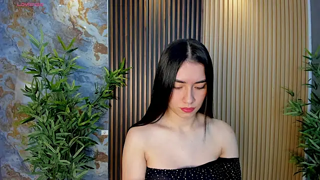Emmaa Robertss online show from 10-23-25, 12:26