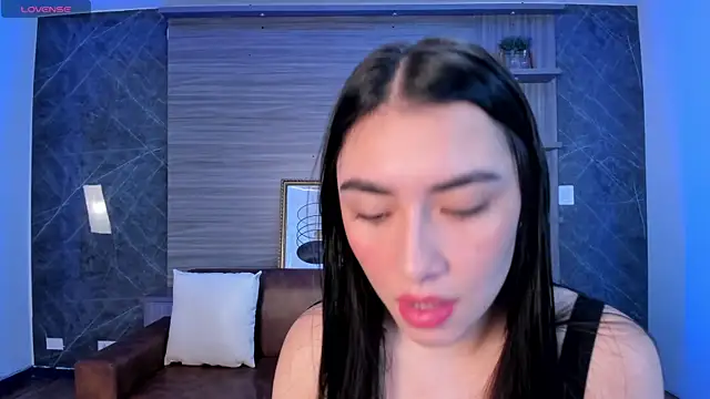 Emmaa Robertss online show from 10-10-25, 10:49