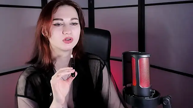 Snapshot of Goddess-Rose chatting on 01-27-25, 10:49 Goddess-Rose online show from 01-27-25, 10:49