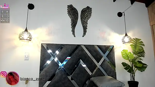 Snapshot of Bianca_zaens2 chatting on 02-06-26, 12:01 Bianca zaens2 online show from 02-06-26, 12:01