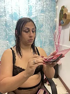 Snapshot of Analia_01 chatting on 11-20-25, 12:17 Analia 01 online show from 11-20-25, 12:17