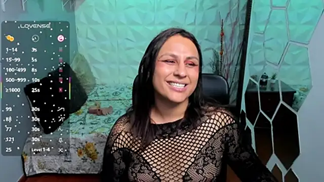 Snapshot of Analia_01 chatting on 02-16-26, 01:21 Analia 01 online show from 02-16-26, 01:21