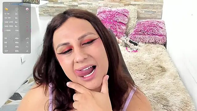 Snapshot of Analia_01 chatting on 02-09-26, 12:47 Analia 01 online show from 02-09-26, 12:47