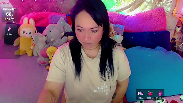 Snapshot of martina_bk chatting on 02-17-26, 02:20 martina bk online show from 02-17-26, 02:20