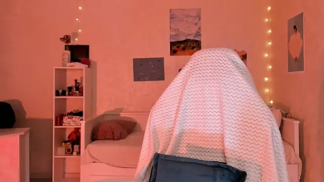 Britney Ross online show from 11-03-25, 03:23