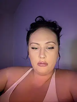 CurvyQueen2023 online show from 03-30-26, 06:53