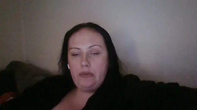 CurvyQueen2023 online show from 03-27-26, 08:54