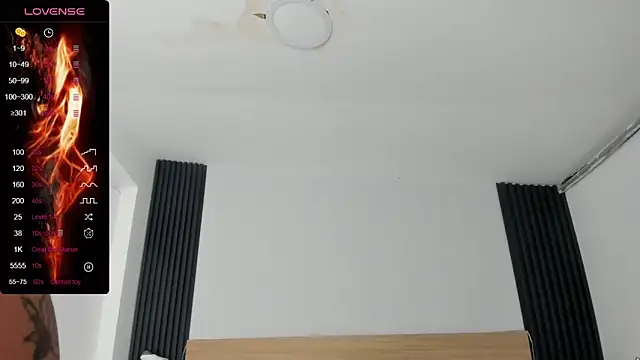 Chiqui milk  online show from 11-25-25, 07:03