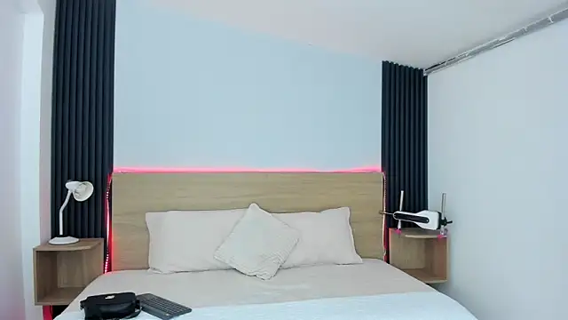 Chiqui milk  online show from 11-11-25, 07:19