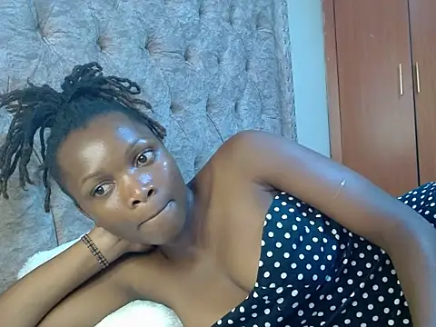 Snapshot of Naughty_Girl17 chatting on 02-12-25, 07:34 Naughty Girl17 online show from 02-12-25, 07:34