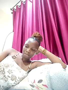 Snapshot of Naughty_Girl17 chatting on 03-19-26, 04:07 Naughty Girl17 online show from 03-19-26, 04:07