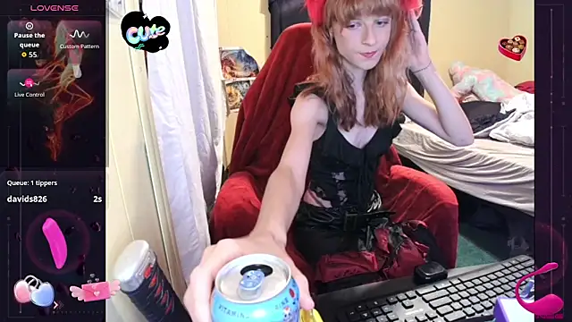 Snapshot of Rosieneko chatting on 10-29-25, 08:02 Rosieneko online show from 10-29-25, 08:02