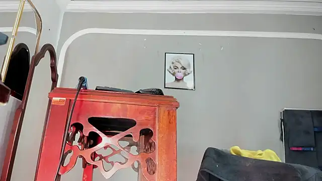 Jimena Grey online show from 01-12-26, 02:40