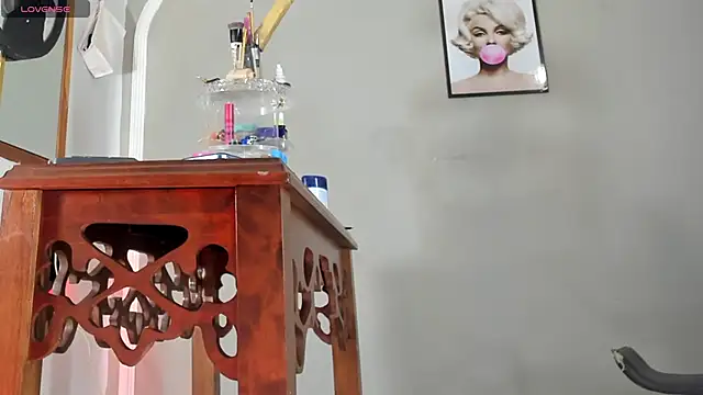 Jimena Grey online show from 11-11-25, 07:36