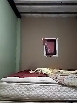 Snapshot of Michellluxo chatting on 02-14-26, 12:49 Michellluxo online show from 02-14-26, 12:49