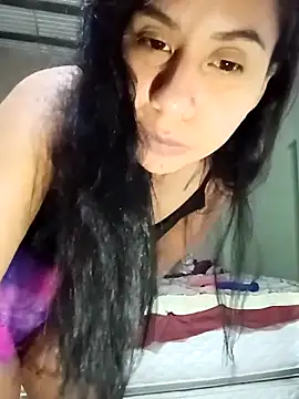 Snapshot of Michellluxo chatting on 03-02-26, 03:29 Michellluxo online show from 03-02-26, 03:29