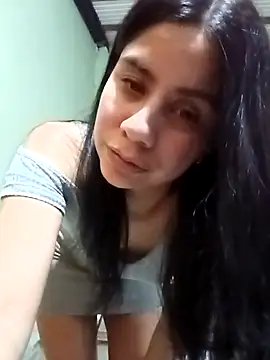 Snapshot of Michellluxo chatting on 04-09-26, 04:14 Michellluxo online show from 04-09-26, 04:14