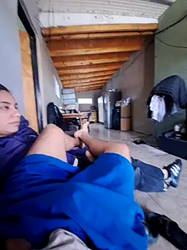 Snapshot of Michellluxo chatting on 09-29-25, 06:02 Michellluxo online show from 09-29-25, 06:02