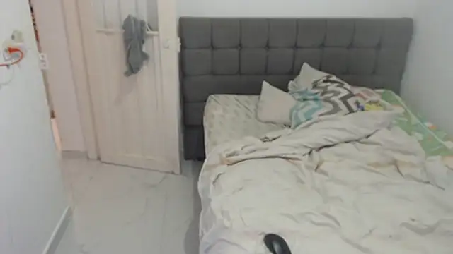 Snapshot of 69_anal_hard chatting on 02-20-26, 01:35 69 anal hard online show from 02-20-26, 01:35