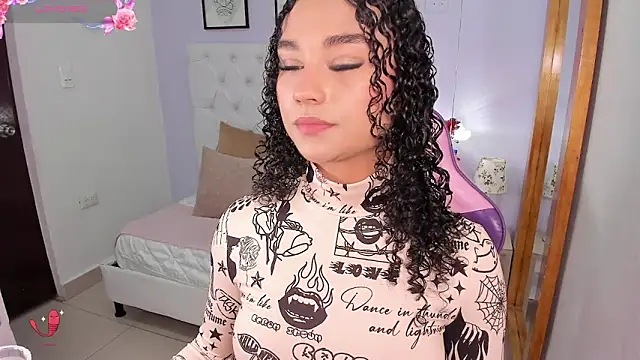 kitty kayo online show from 12-18-25, 03:22