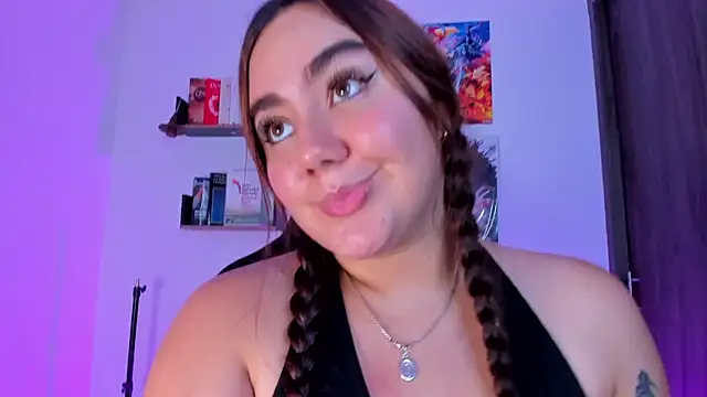 Snapshot of isarhodes_ chatting on 10-09-25, 10:10 isarhodes  online show from 10-09-25, 10:10