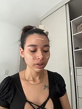 Hips hannah online show from 10-12-25, 06:09