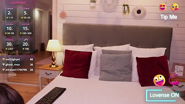 LinaReese online show from 03-21-25, 09:56