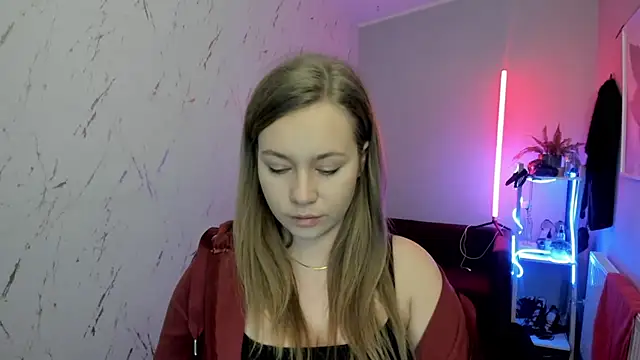 holly xglam online show from 01-08-26, 08:37