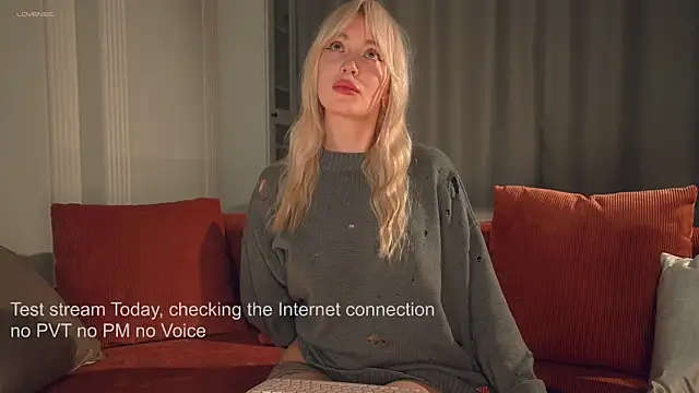 LinaKinky online show from 04-10-26, 05:42