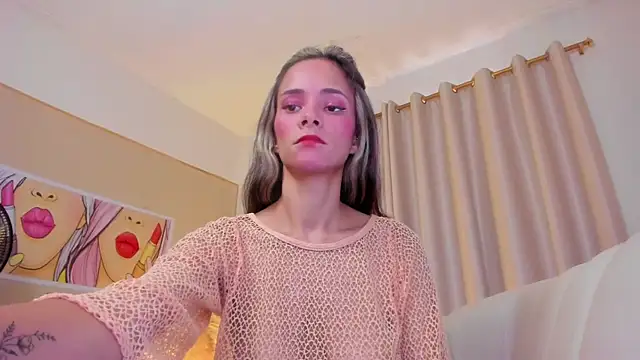 SkiinnyAna online show from 09-22-25, 07:42