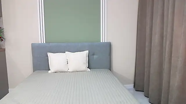 Amanda Goodwin  online show from 03-11-25, 03:02