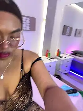 Esmeralda Duarte online show from 05-17-26, 04:23