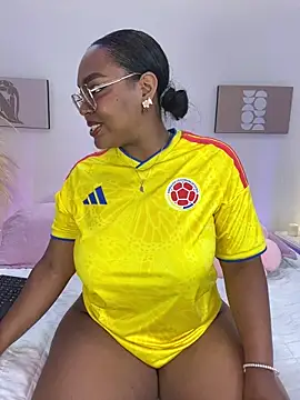 Esmeralda Duarte online show from 06-14-26, 03:30