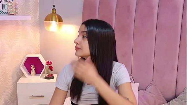 LeenaBrown online show from 06-12-26, 12:36