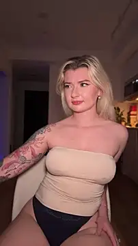 Anour amour online show from 06-18-26, 01:37