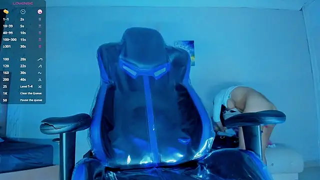 Lissalittlee online show from 01-12-26, 08:04