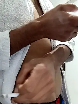 Snapshot of Kurtsikici@xh chatting on 12-15-25, 12:27 Kurtsikicixh online show from 12-15-25, 12:27