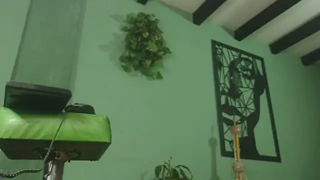 thirstymoonxx online show from 11-20-25, 04:02