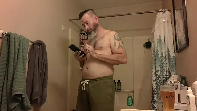 Snapshot of bongripingclitlicker chatting on 02-17-25, 04:42 bongripingclitlicker online show from 02-17-25, 04:42