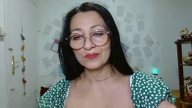Snapshot of KeisyNeonX chatting on 06-08-26, 05:24 KeisyNeonX online show from 06-08-26, 05:24