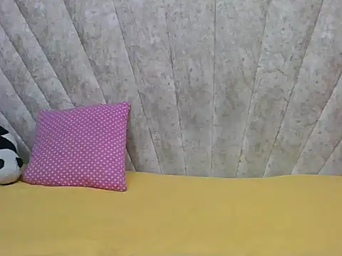 Snapshot of Sexy_Villagegal chatting on 03-05-26, 07:32 Sexy Villagegal online show from 03-05-26, 07:32